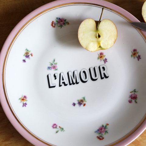 Assiette l'Amour rose