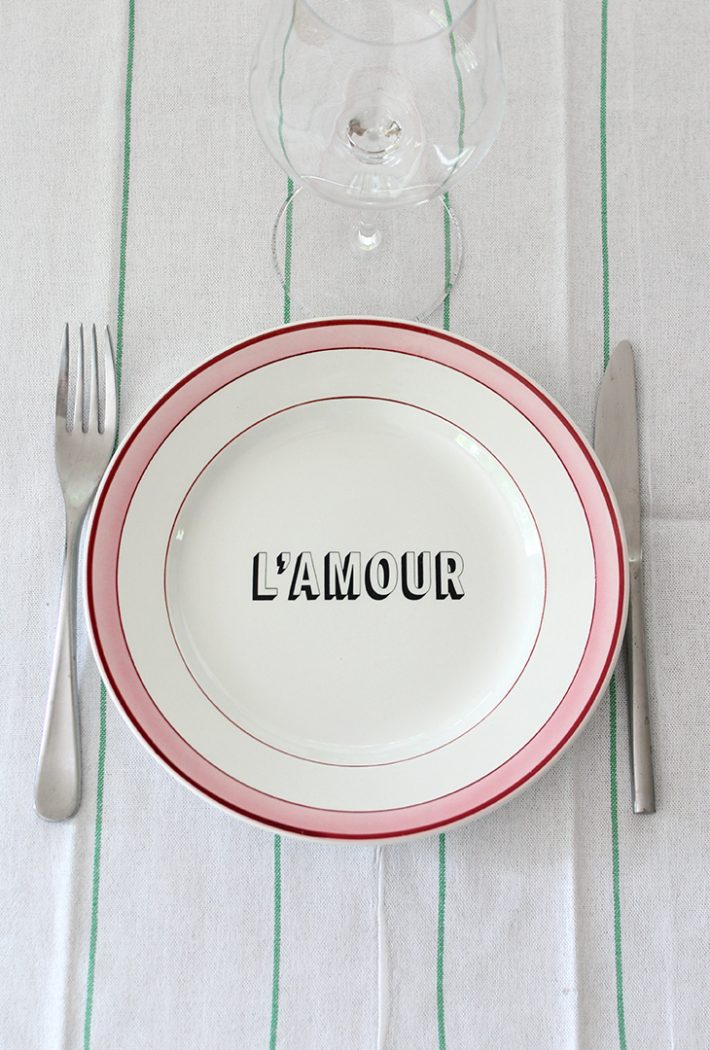 Assiette l'amour rose