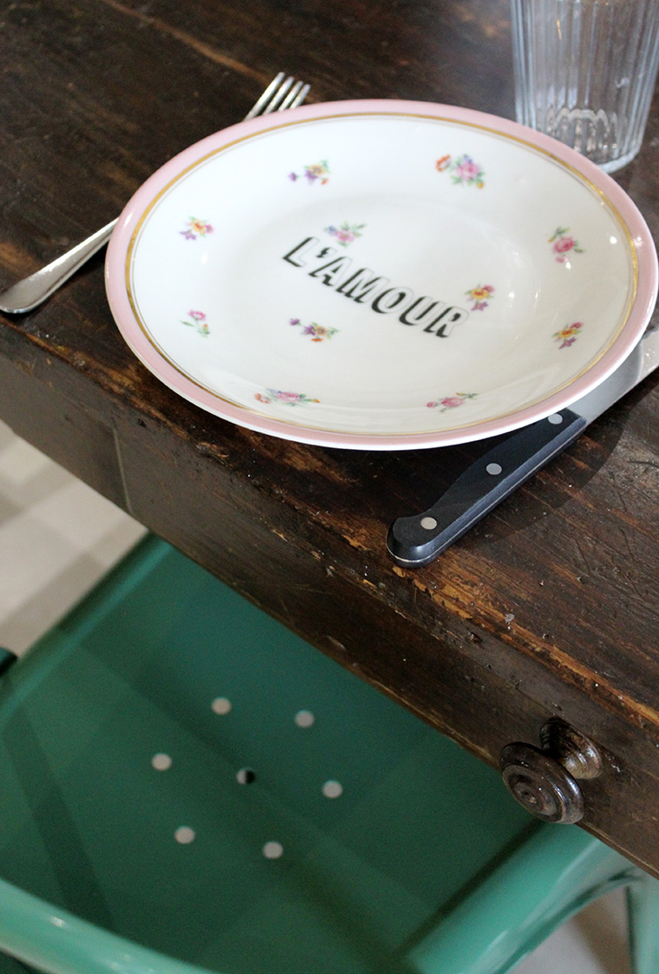 Service 4 assiettes l'Amour roses – Image 3