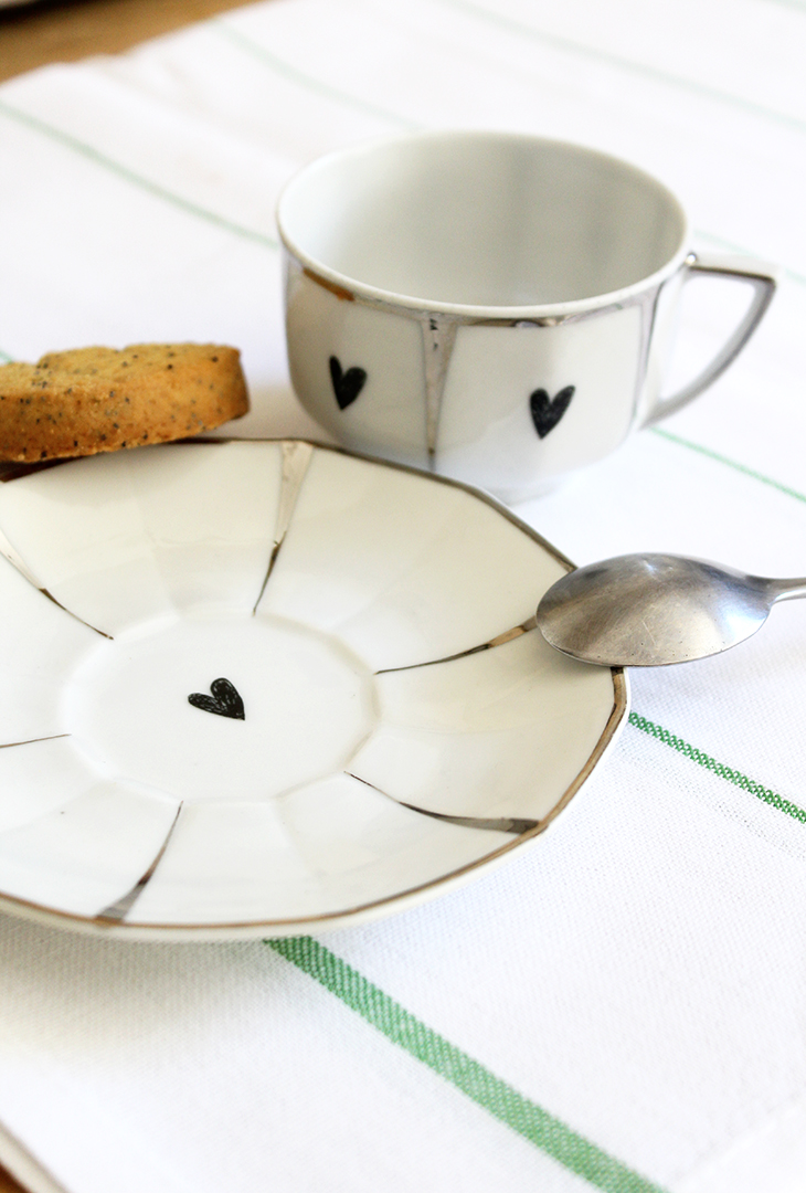 Tasse à café cœurs – Image 2