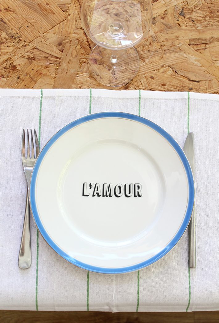 Assiette bleue L'amour